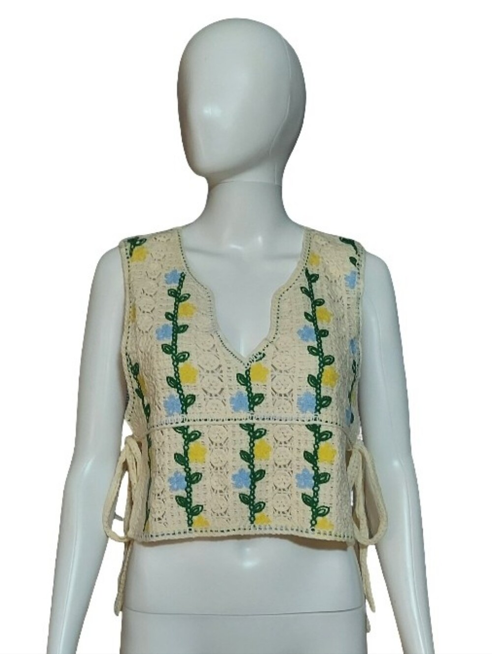 House Of Harlow 1960 Floral Crochet Knit Side Tie Vest